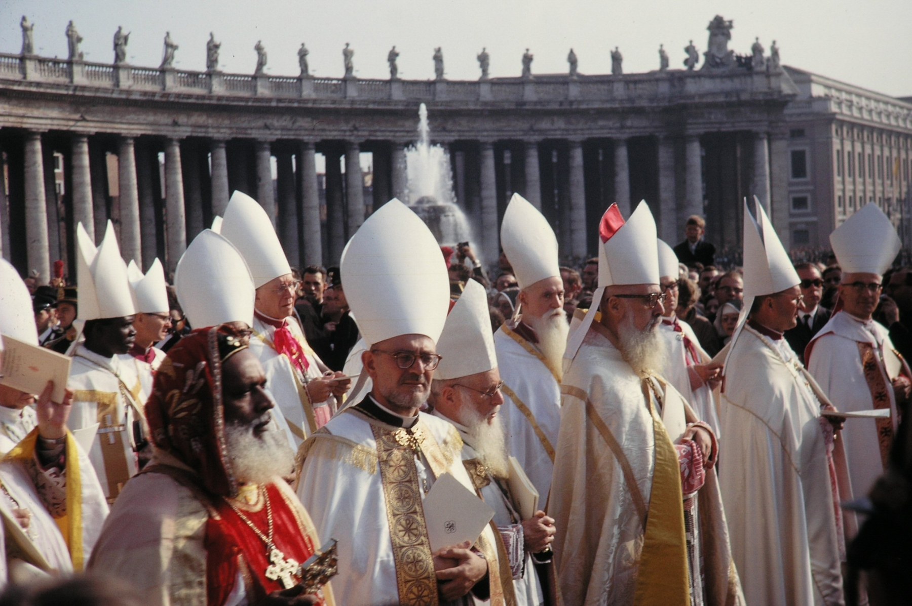 Pope Francis, looking back to the Second Vatican Council